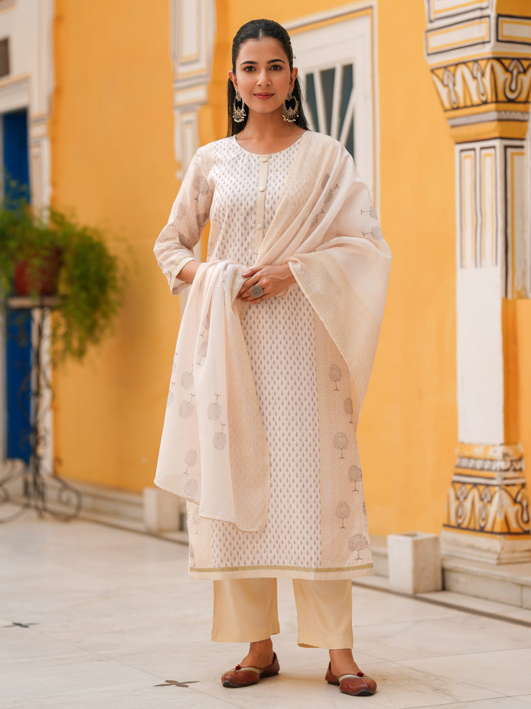 Women Ethnic Motifs Printed Regular Chanderi Cotton Straight Kurta Set