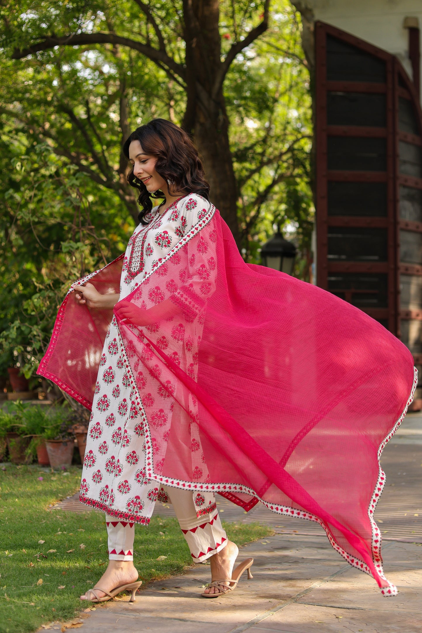 Floral Printed Notch Neck Pure Cotton Kurta With Trousers & Dupatta