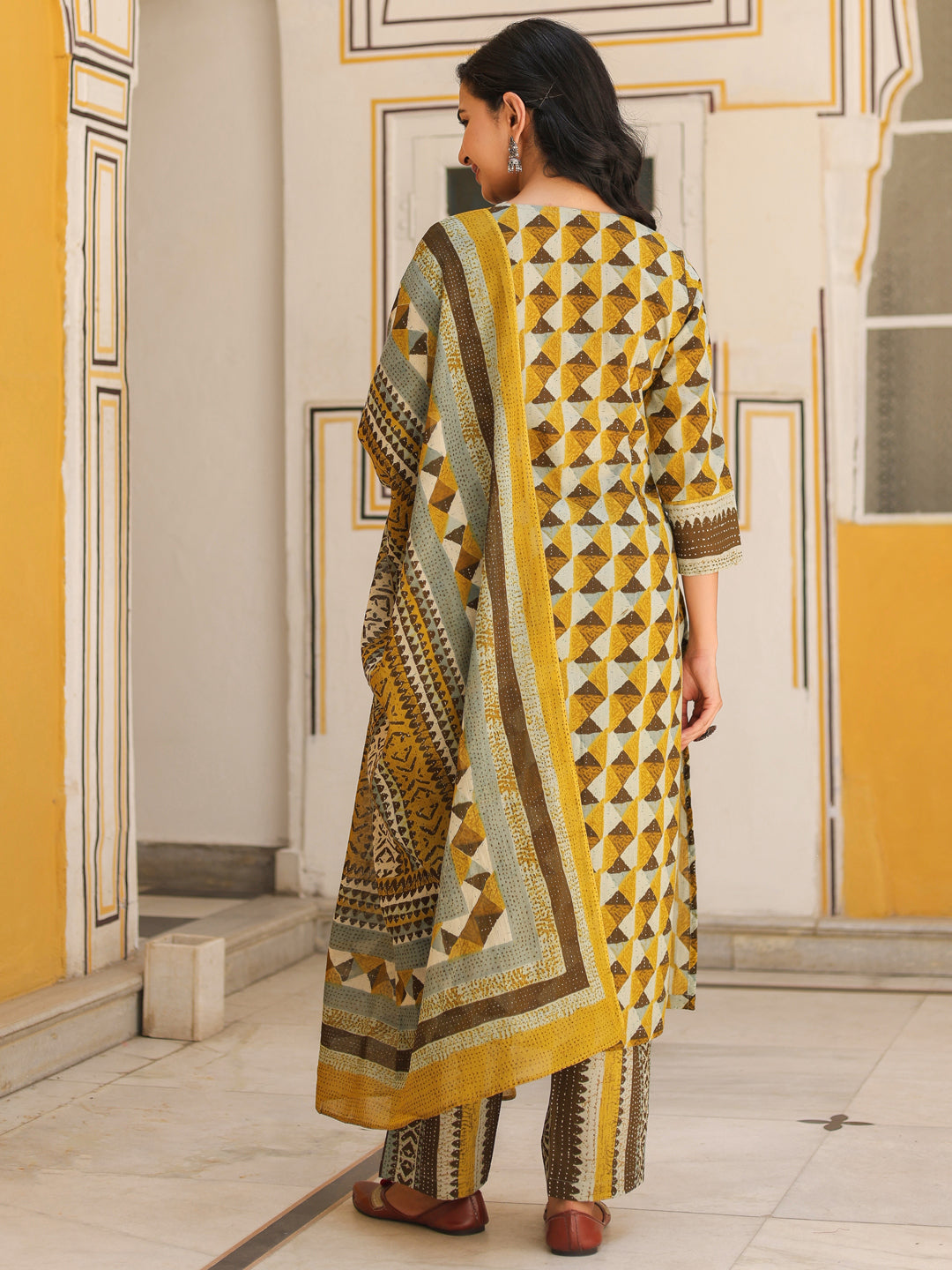 Women Printed Regular Pure Cotton Kurta with Trousers & Dupatta