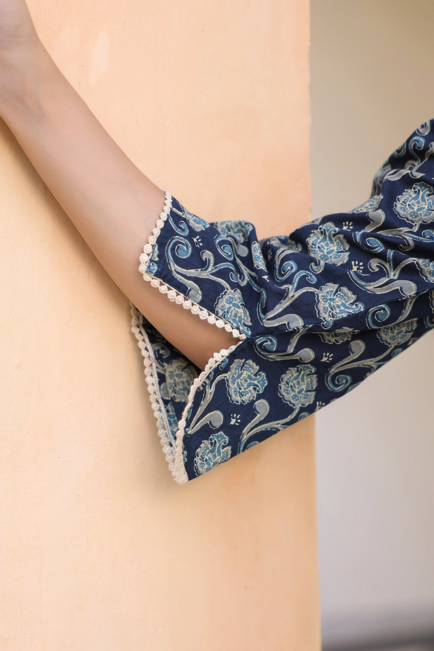 Women Floral Printed Daily Pure Cotton Straight Kurta