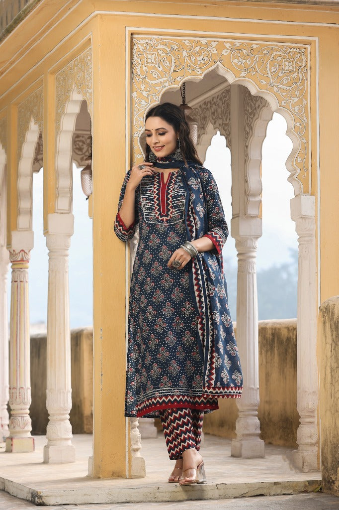 Women Blue Floral Printed Pure Cotton Kurta Set