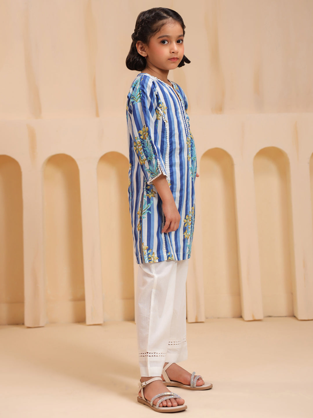 Girls Floral Printed Pure Cotton Kurta