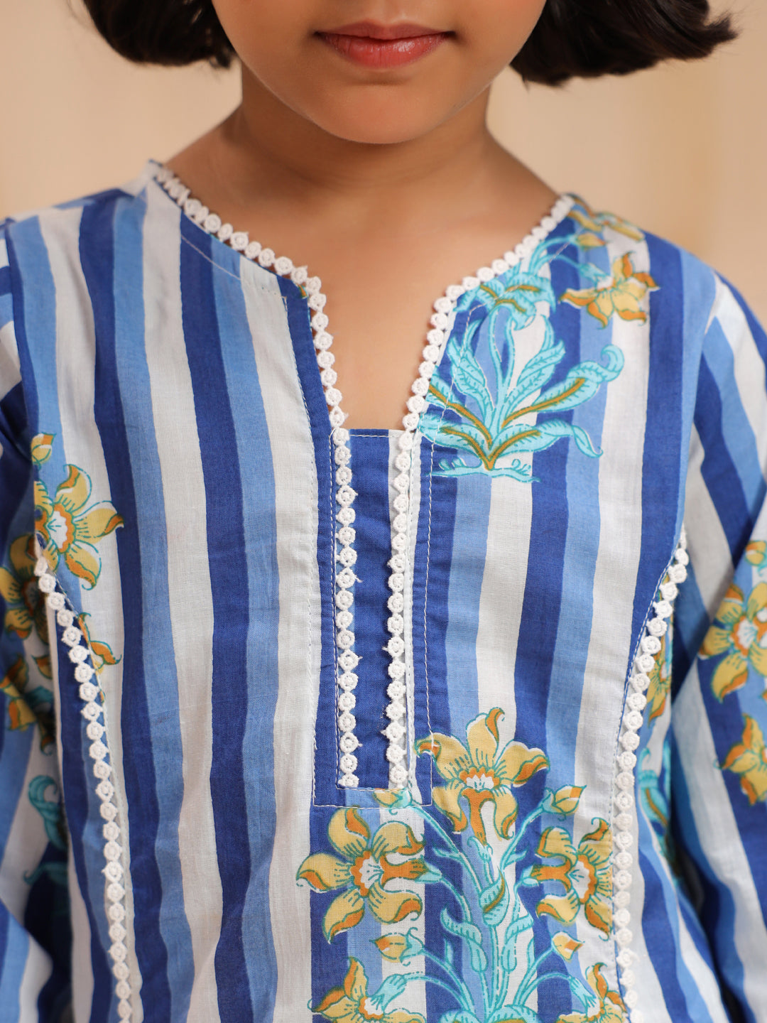 Girls Floral Printed Pure Cotton Kurta