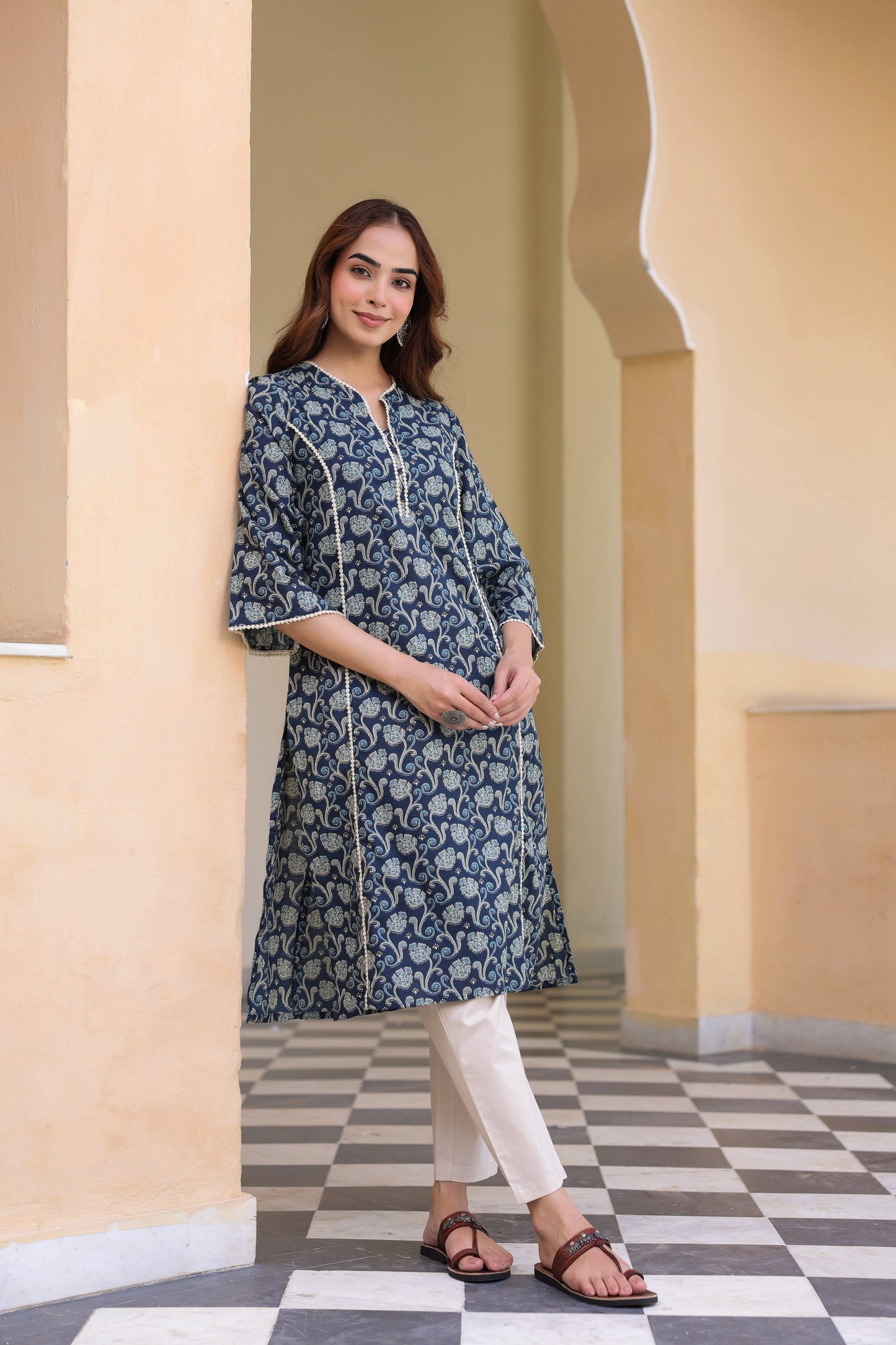 Women Floral Printed Daily Pure Cotton Straight Kurta
