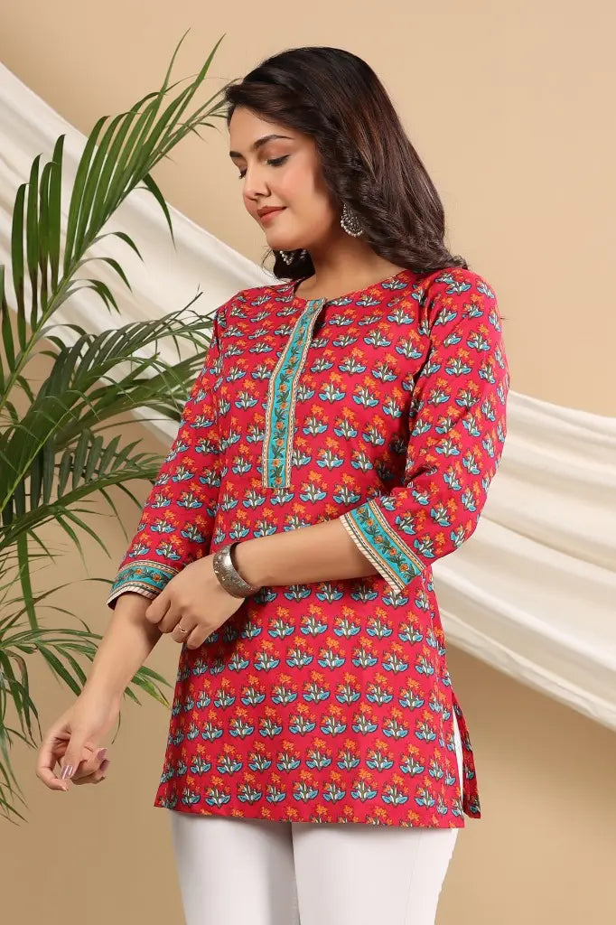 Women Fuchsia Ethnic Motifs Printed Pure Cotton Kurti