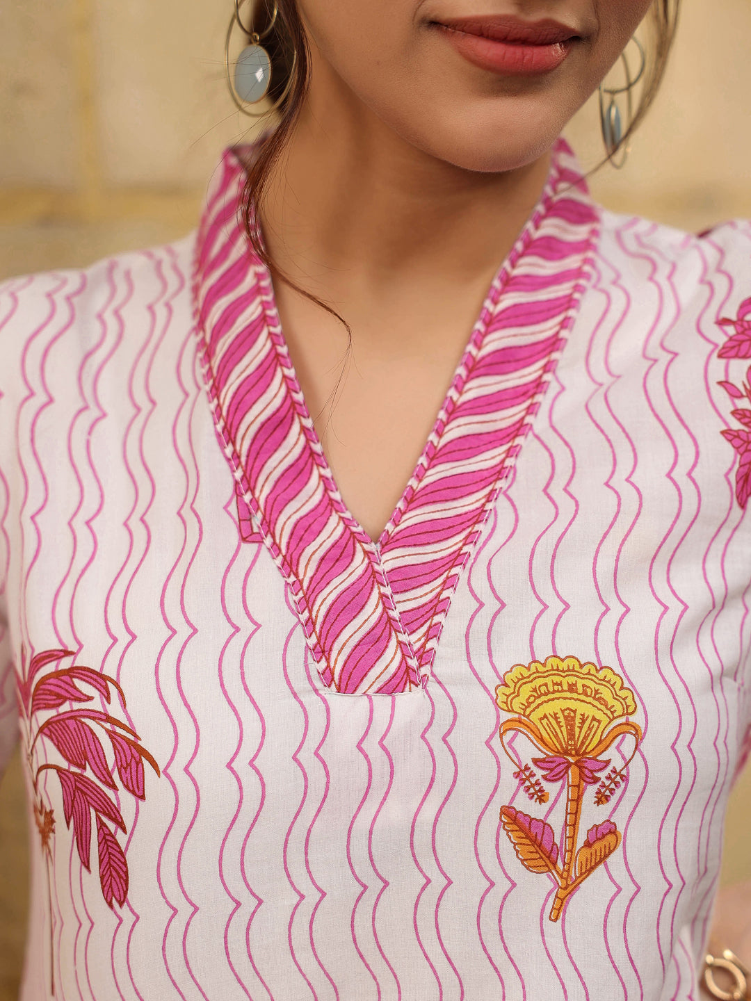 Women Pink & Off White Ethnic Motifs Printed Pure Cotton Kurti