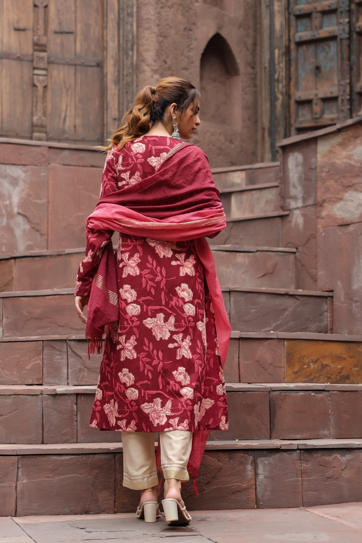 Floral Printed Regular Pure Cotton A-Line Kurta with Trousers & Dupatta