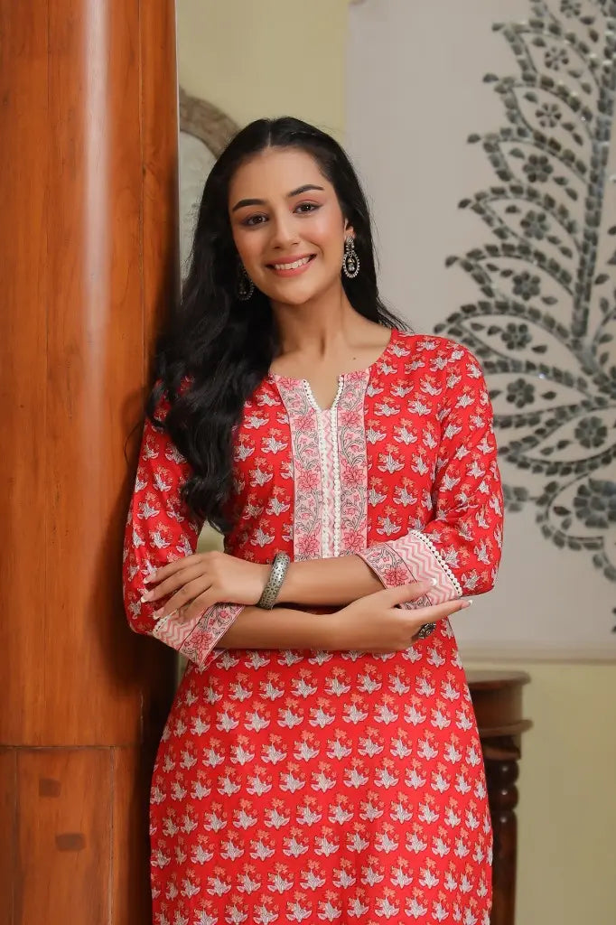 Women Red Floral Printed Pure Cotton Straight Kurta
