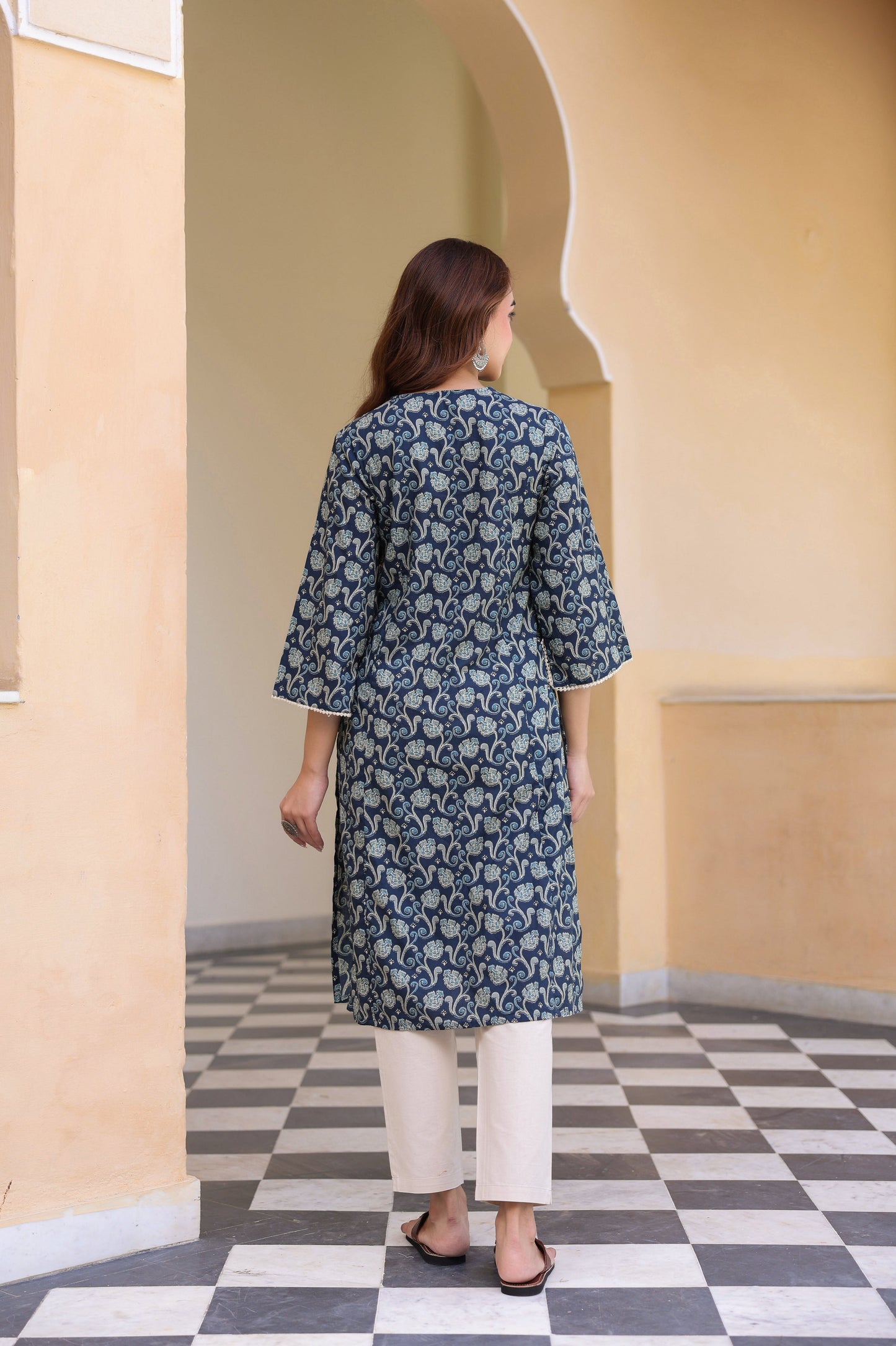 Women Floral Printed Daily Pure Cotton Straight Kurta