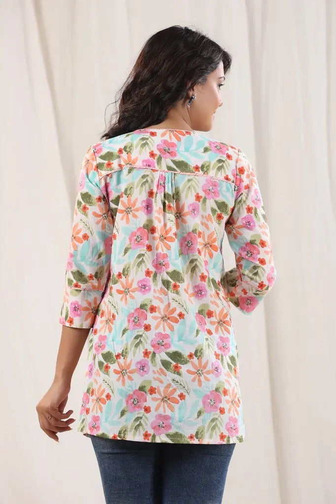 Women Multi Floral Printed A-Line Pure Cotton Kurti