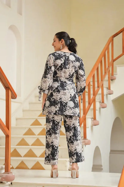 Women Black and White Floral Printed Co-ords Set