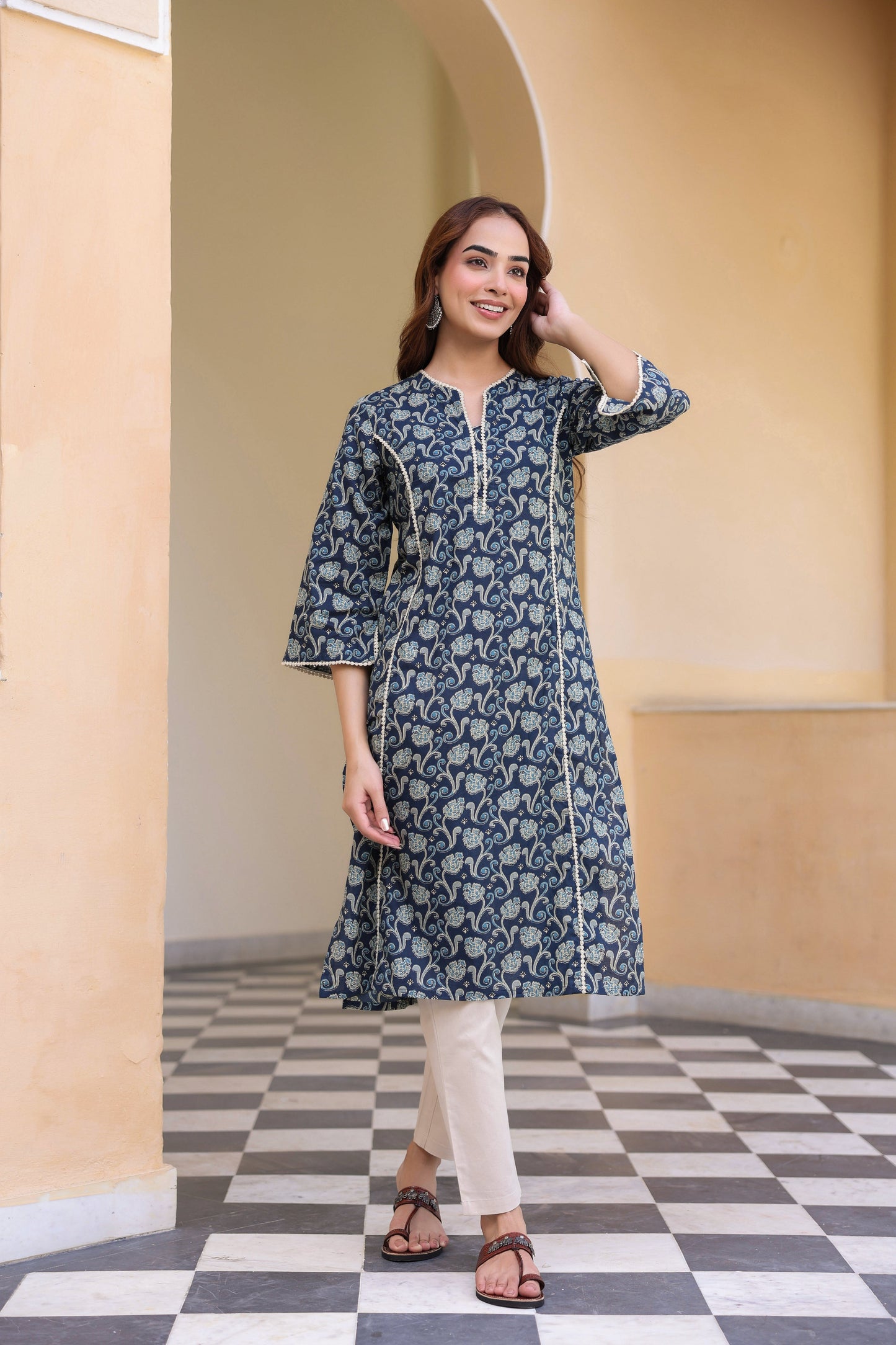 Women Floral Printed Daily Pure Cotton Straight Kurta