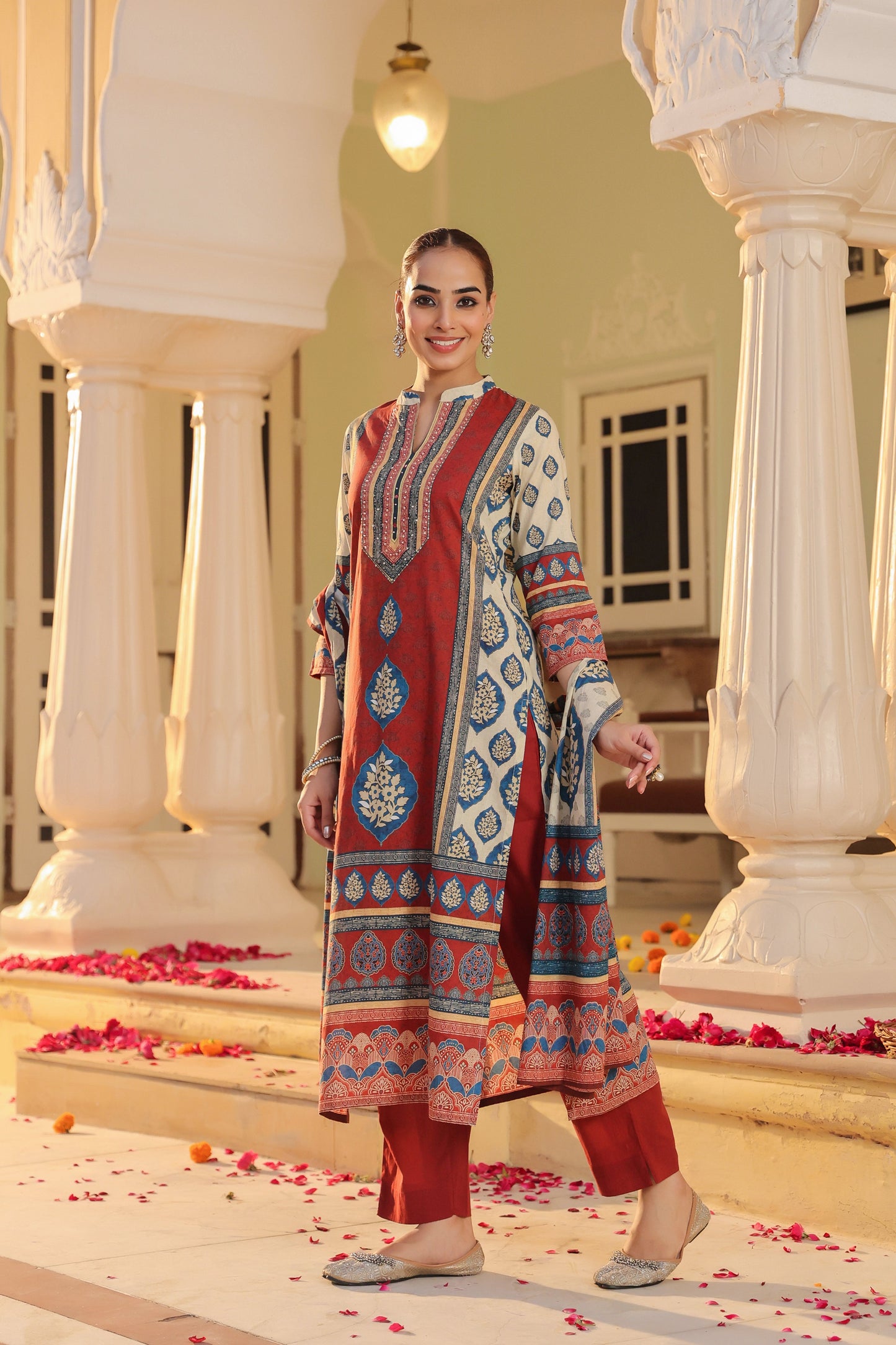 Floral Printed Mandarin Collar Muslin Kurta With Trousers & Dupatta