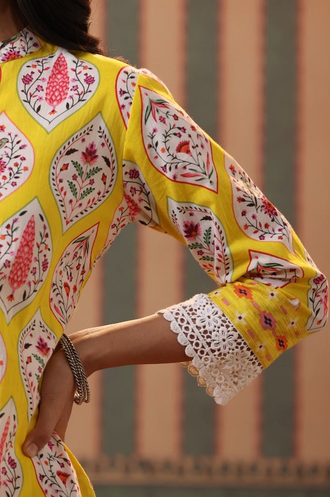 Women Yellow Ethnic Motifs Printed Cotton Straight Kurta