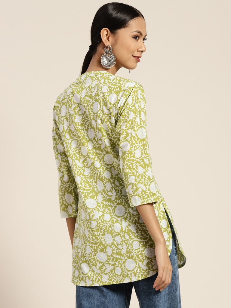 Women's Green and White Ethnic Motifs Printed A-Line Kurti