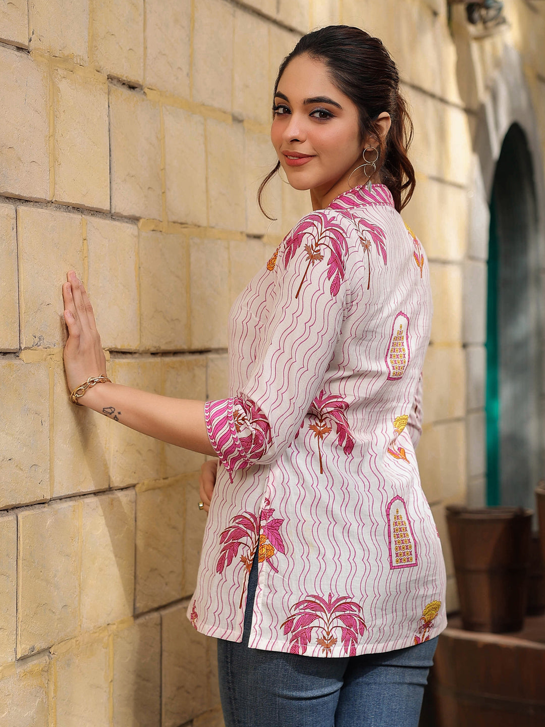 Women Pink & Off White Ethnic Motifs Printed Pure Cotton Kurti
