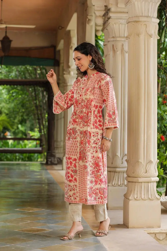 Women Peach Floral Printed Pintucks Kurta