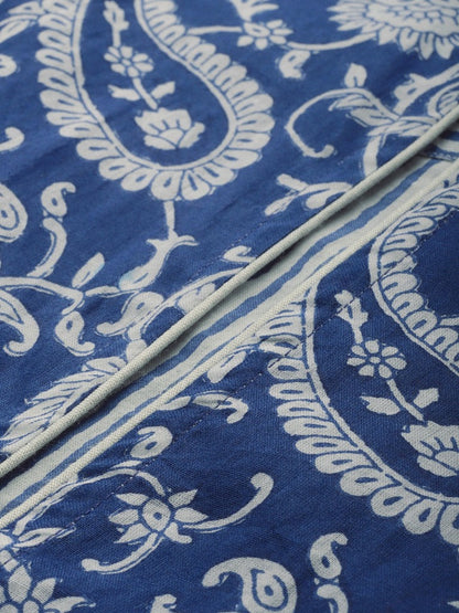 Women Blue and White Printed Straight Kurti