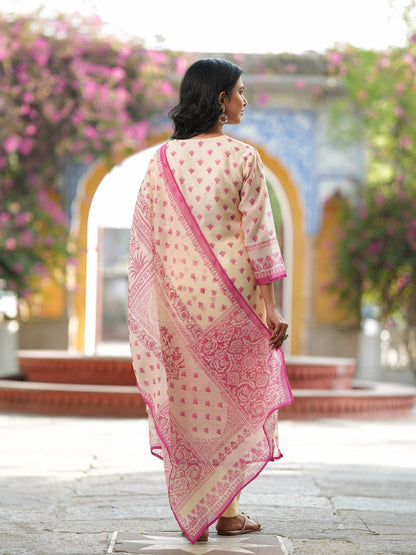 Women Ethnic Motifs Printed Kurta with Trousers & Dupatta