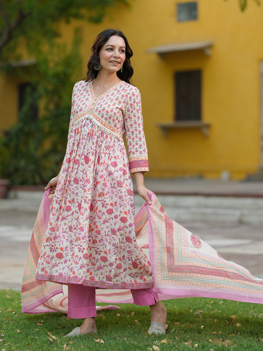 Women Ethnic Motifs Printed Pure Cotton Kurta with Trousers & Dupatta