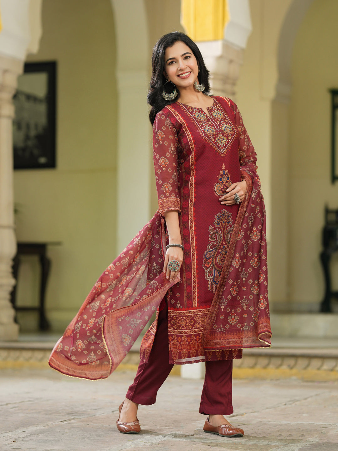 Women Ethnic Motifs Printed Kurta with Trousers & Dupatta