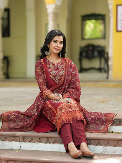 Women Ethnic Motifs Printed Kurta with Trousers & Dupatta