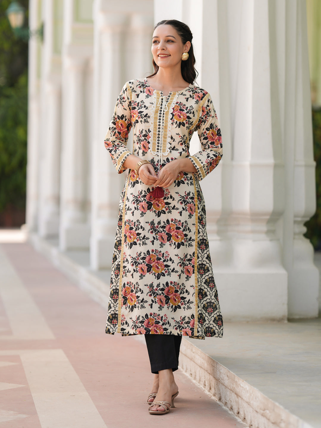 Women Floral Printed Thread Work Pure Cotton Straight Kurta