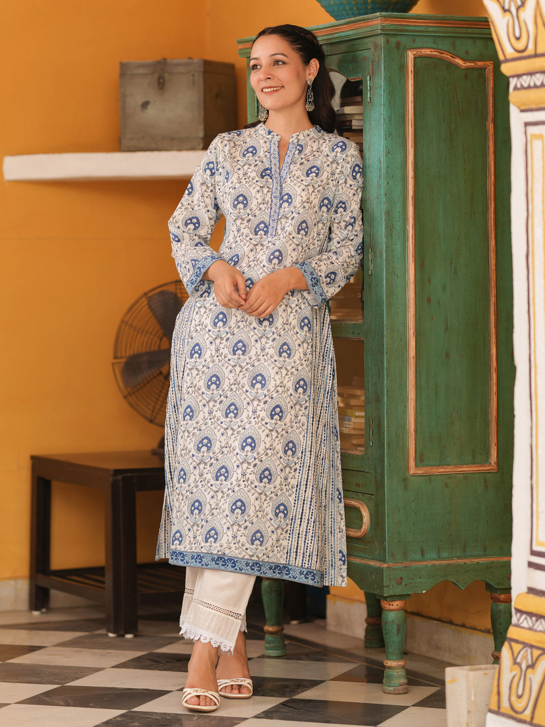 Women Floral Printed Daily Cotton A-Line Kurta