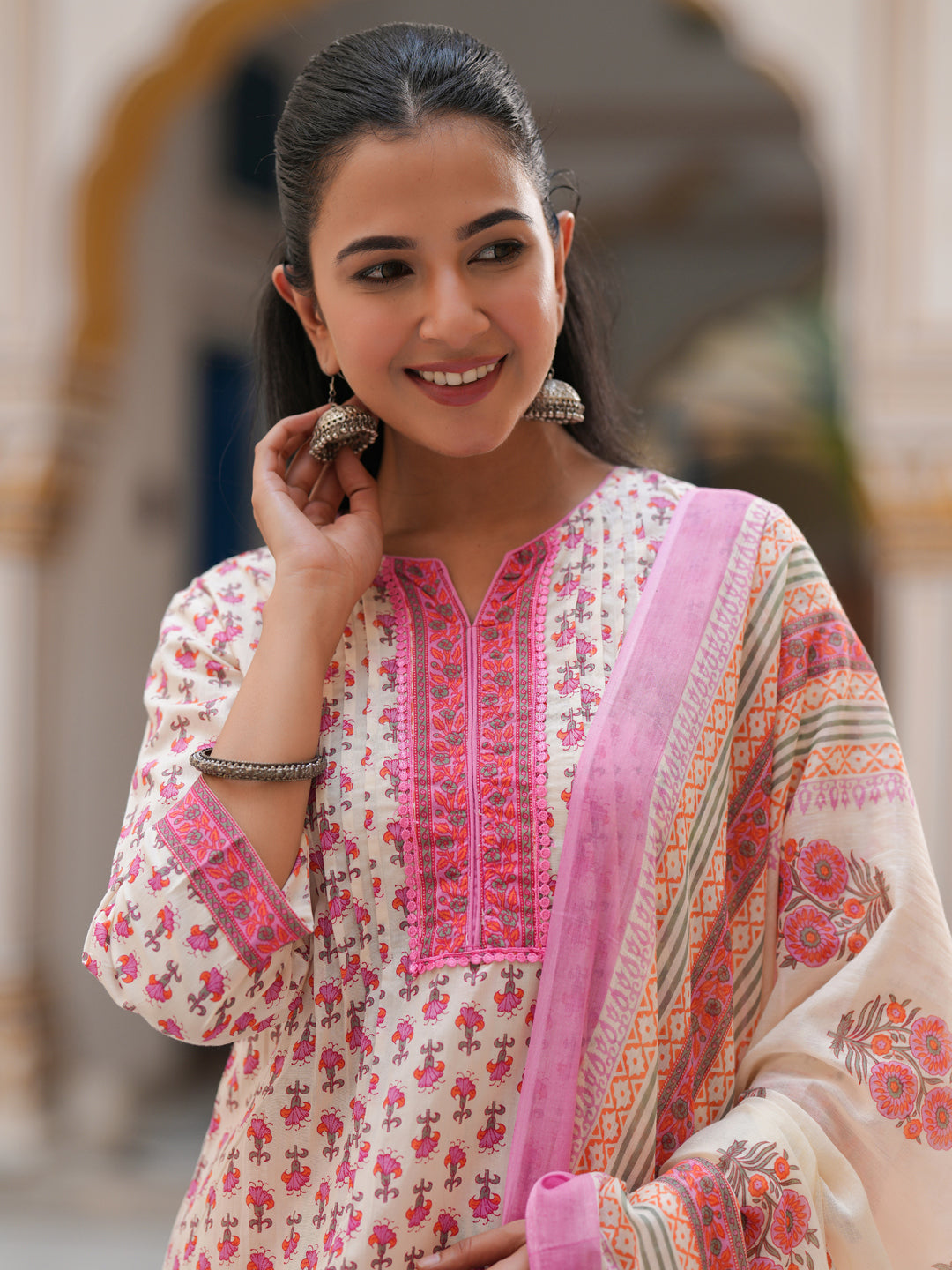 Women Ethnic Motifs Printed Lace Work Pure Cotton Kurta Set With Dupatta