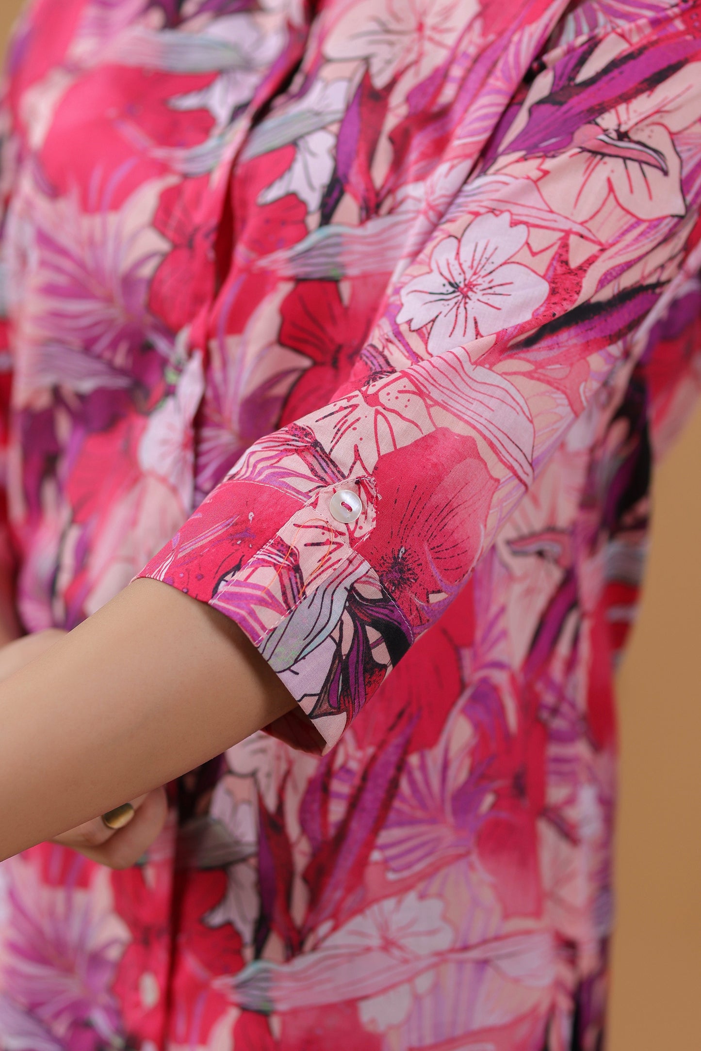 Women Floral Print Round Neck Cotton Top