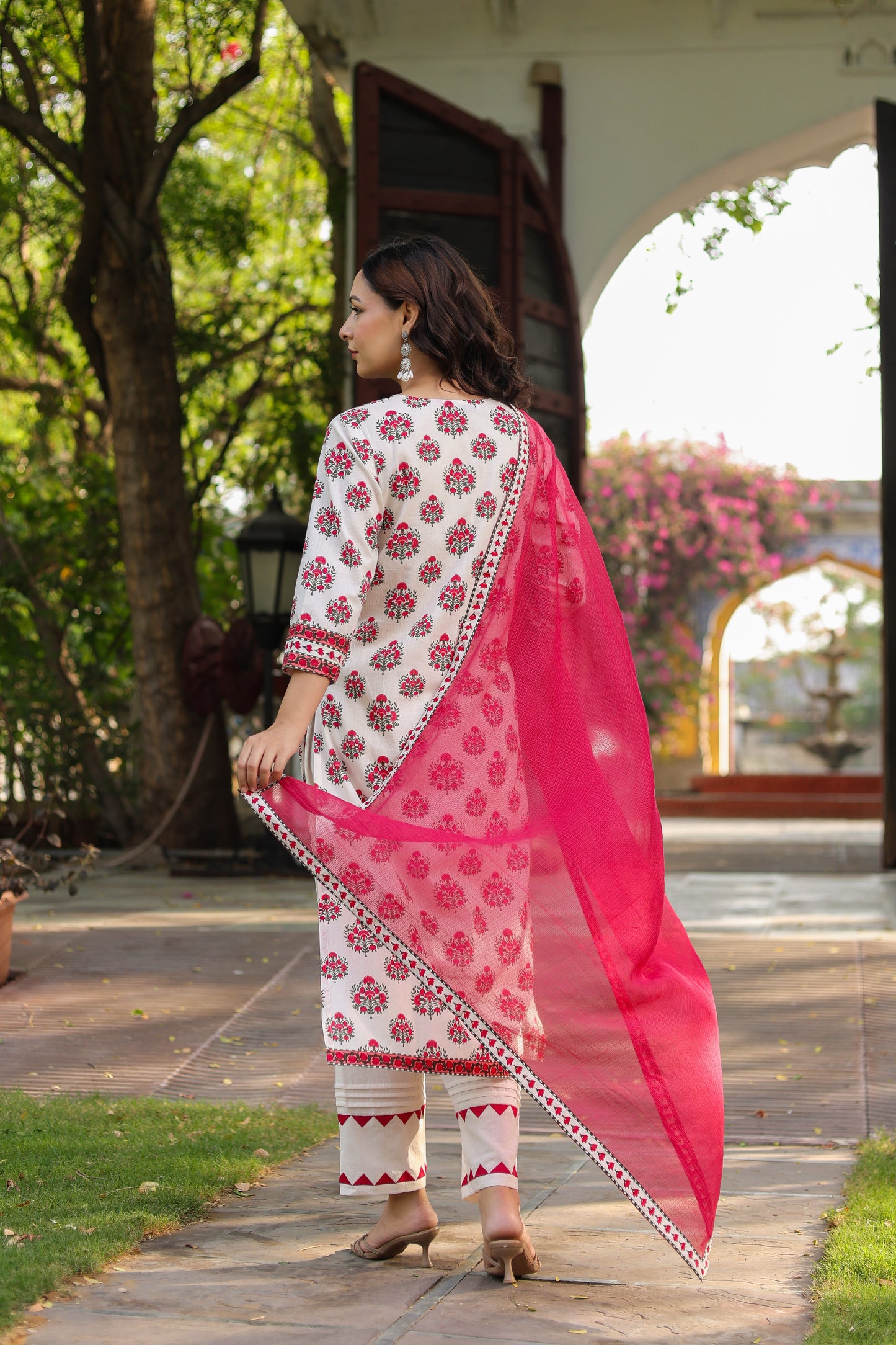 Floral Printed Notch Neck Pure Cotton Kurta With Trousers & Dupatta
