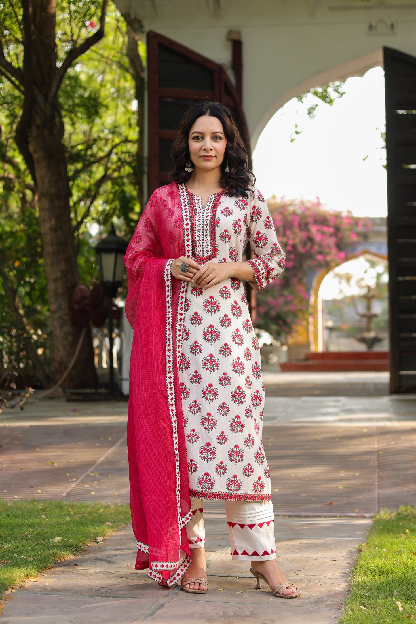 Floral Printed Notch Neck Pure Cotton Kurta With Trousers & Dupatta