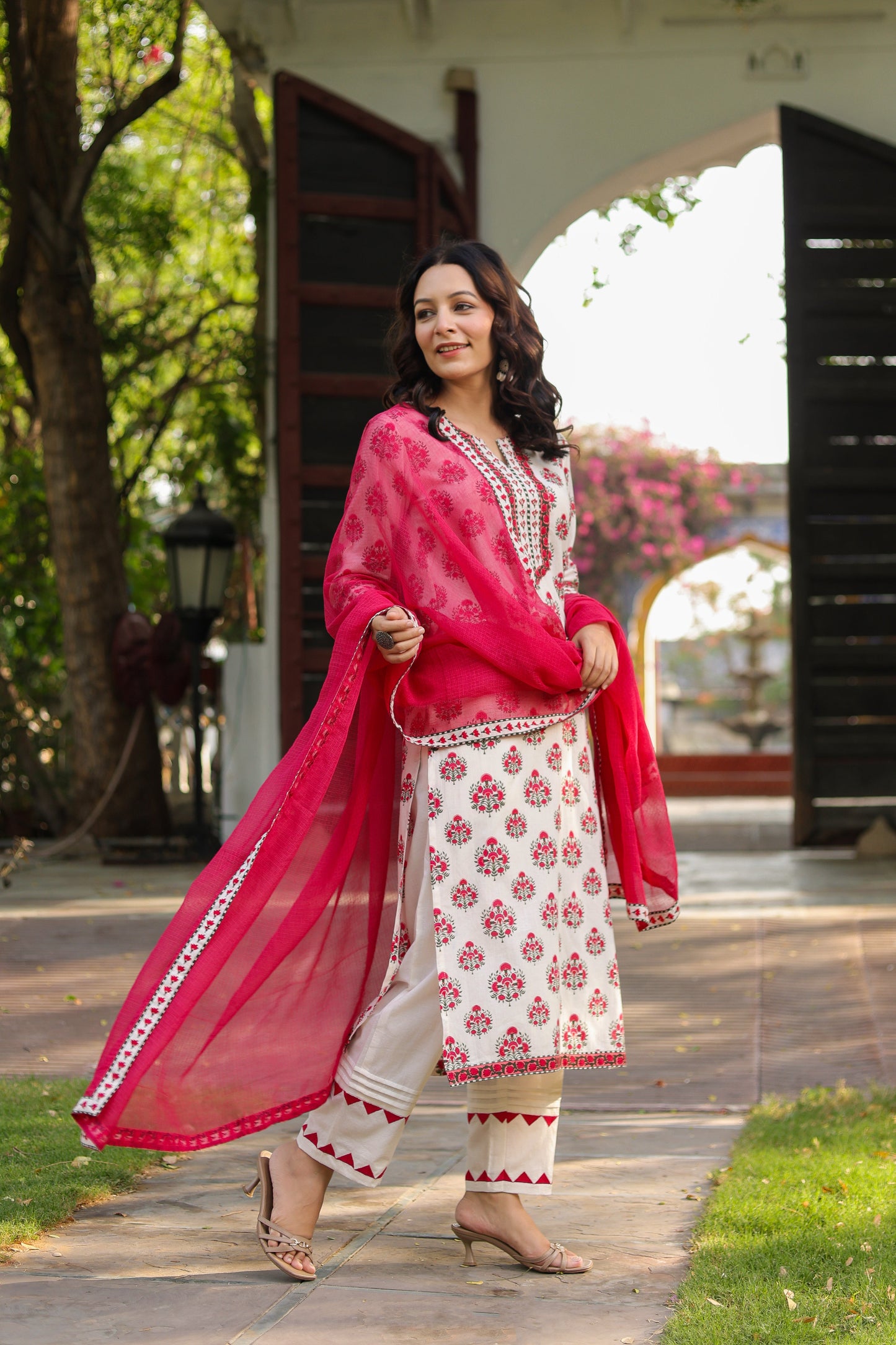 Floral Printed Notch Neck Pure Cotton Kurta With Trousers & Dupatta