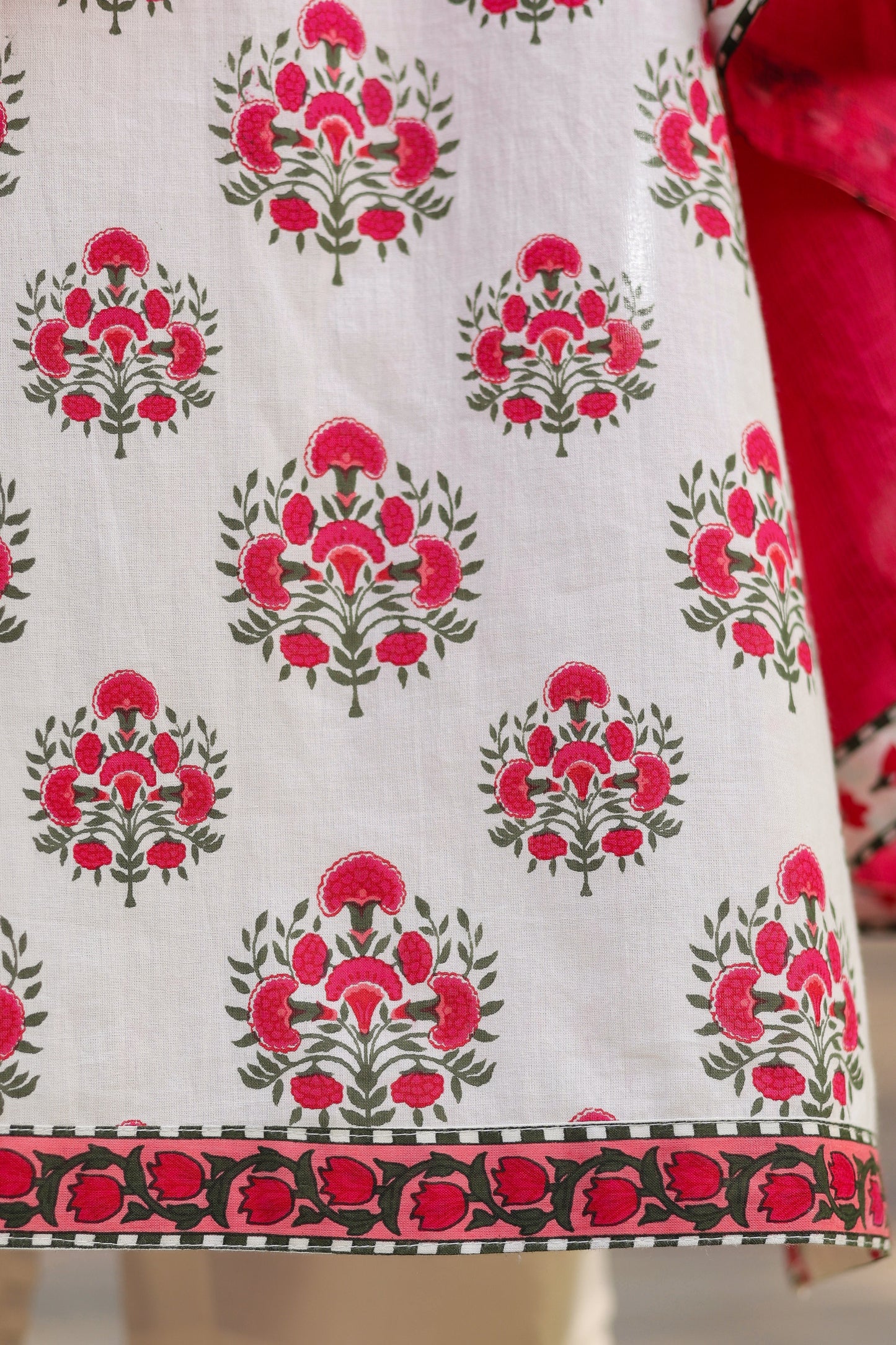 Floral Printed Notch Neck Pure Cotton Kurta With Trousers & Dupatta