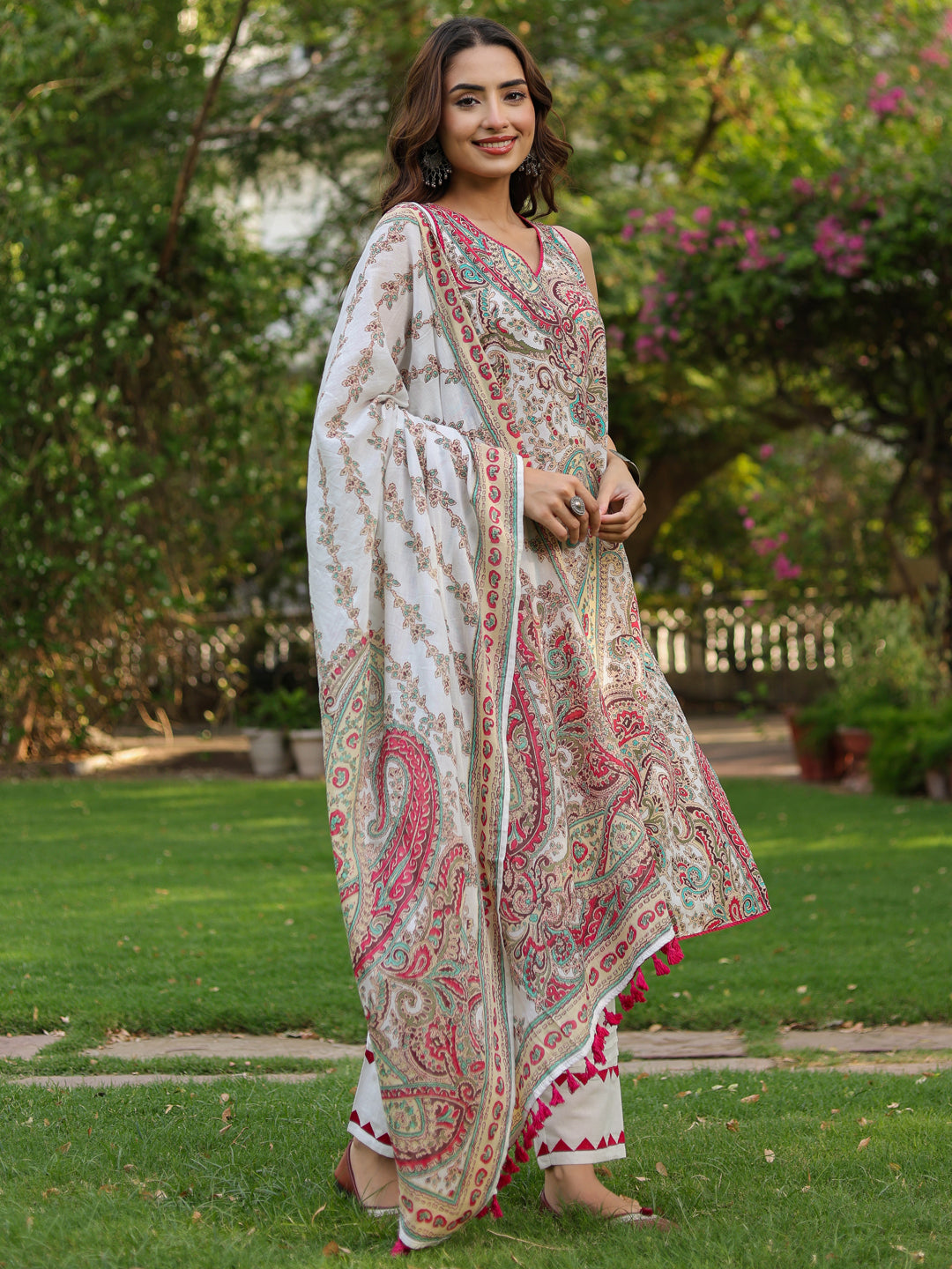Women Ethnic Printed Regular Pure Cotton Kurta With Trousers & Dupatta