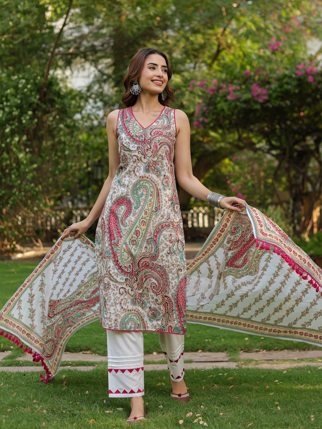 Women Ethnic Printed Regular Pure Cotton Kurta With Trousers & Dupatta