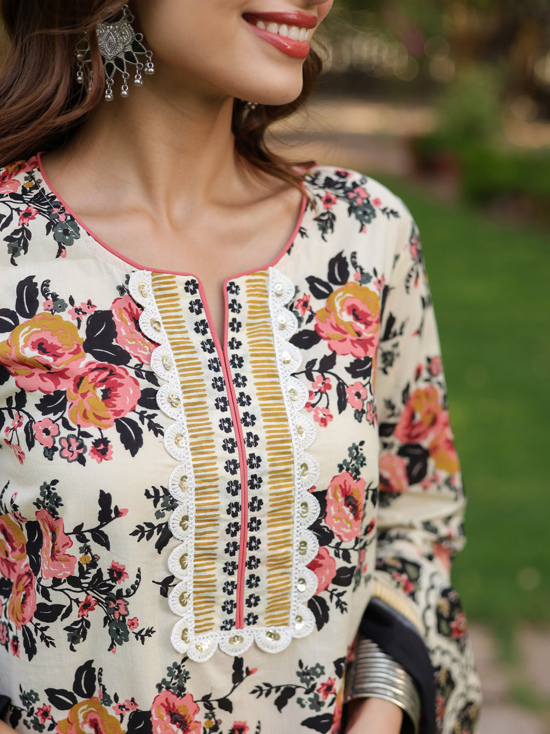 Women Floral Printed Regular Pure Cotton Kurta with Trousers & With Dupatta