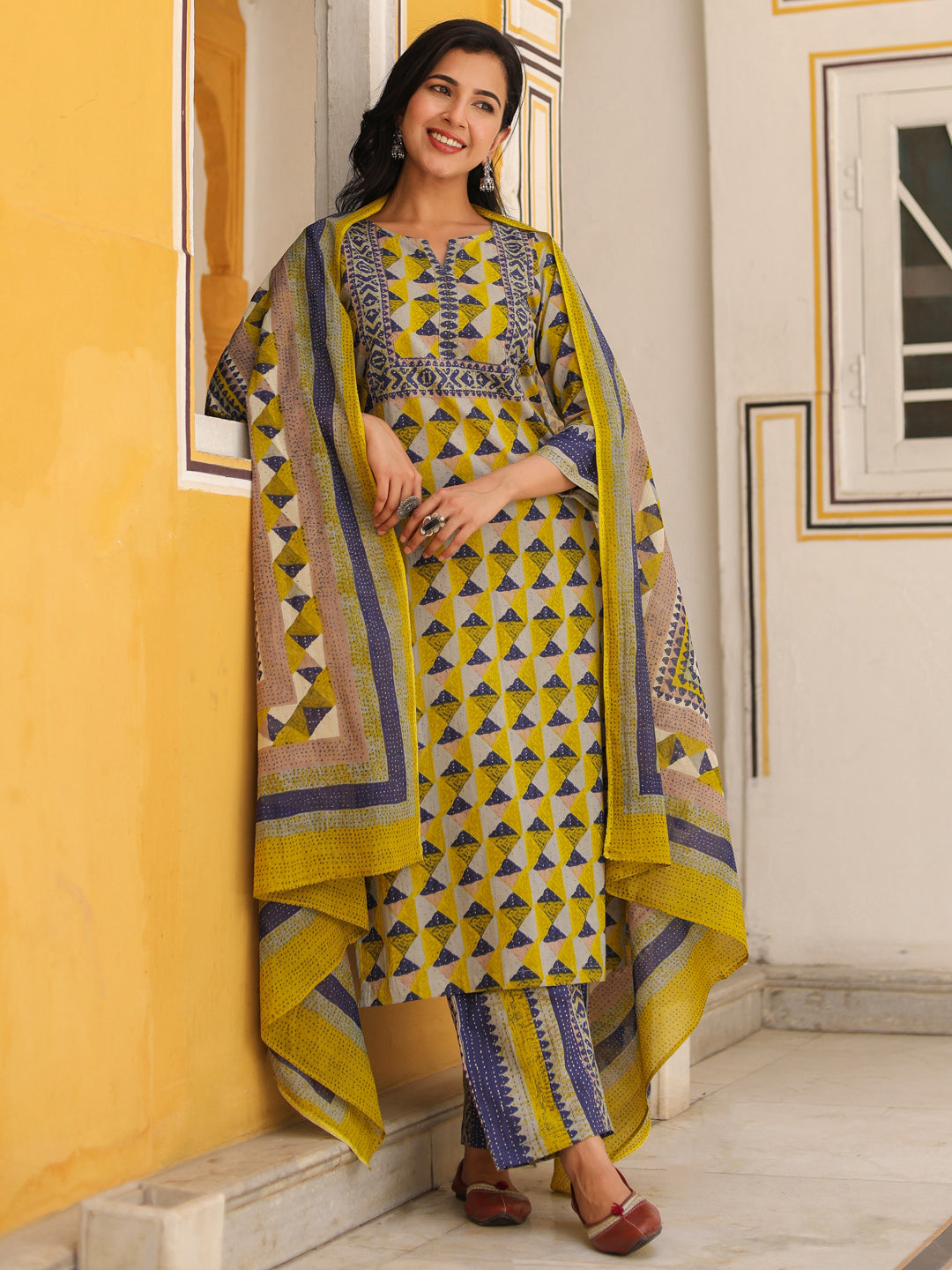 Geometric Printed Pure Cotton Straight Kurta With Trousers & Dupatta