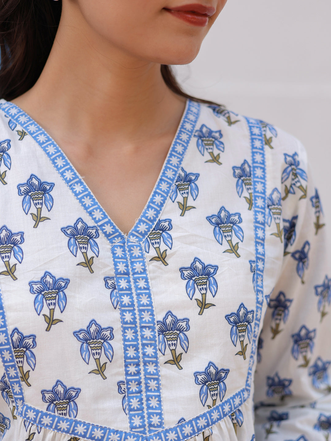 Women Floral Printed V Neck Cotton Top