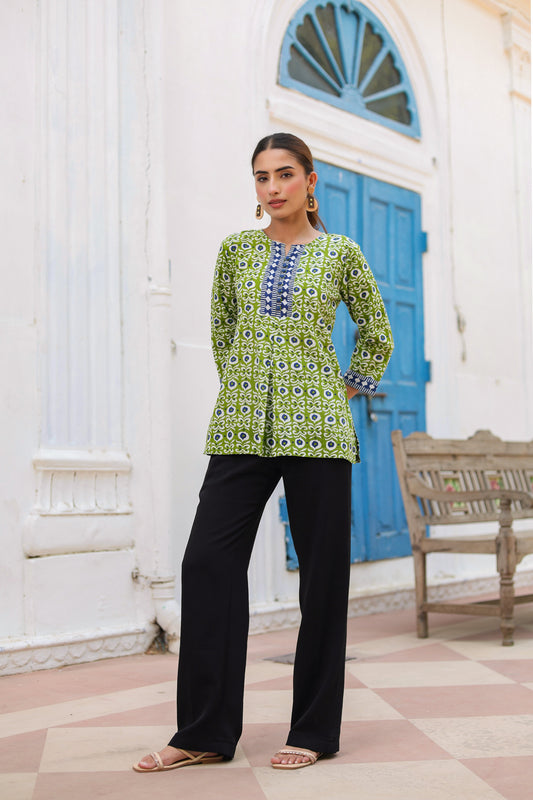 Women Floral Print Cotton Regular Top