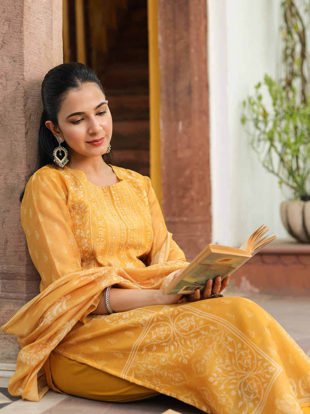Ethnic Motifs Printed Chanderi Cotton Kurta With Trousers & Dupatta