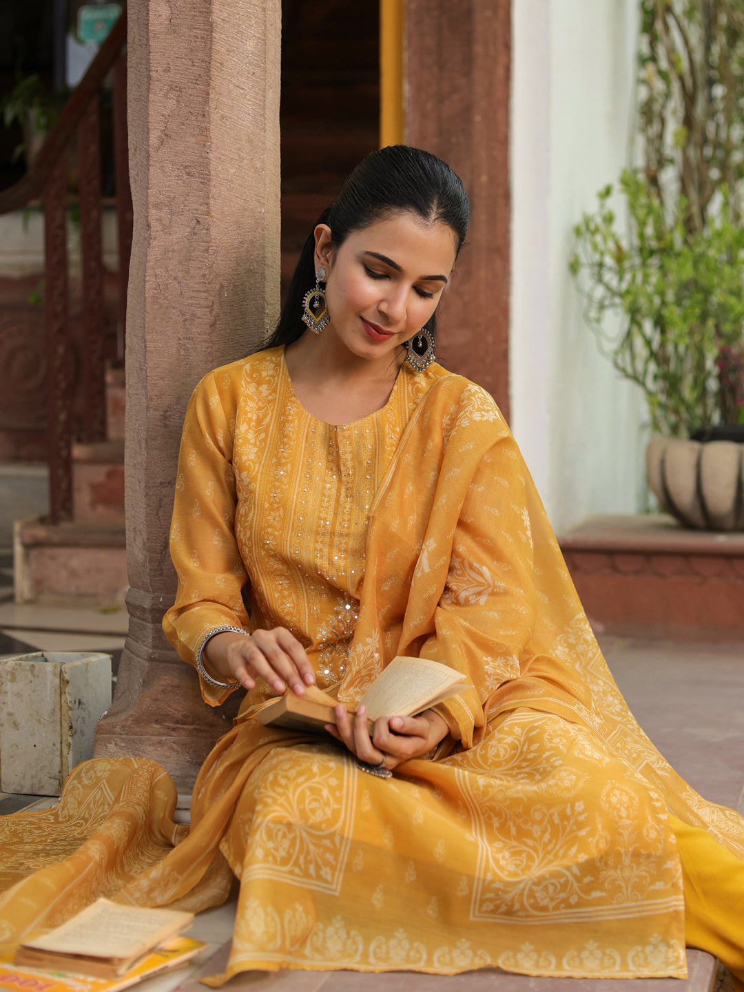 Ethnic Motifs Printed Chanderi Cotton Kurta With Trousers & Dupatta