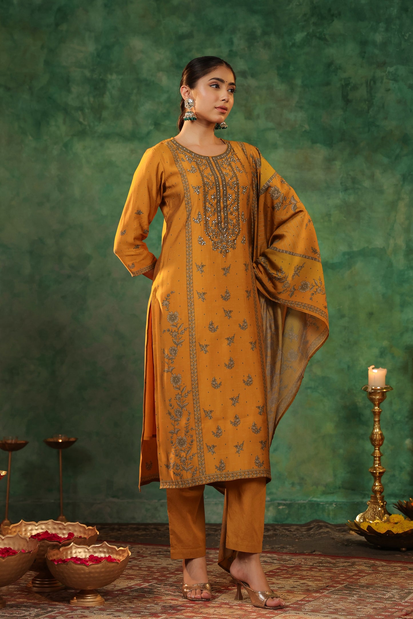 Floral Printed Kurta With Trousers & Dupatta