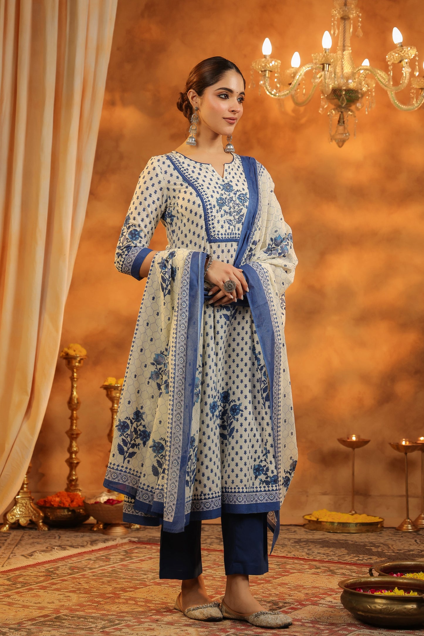 Floral Printed Pure Cotton Kurta With Trousers & Dupatta