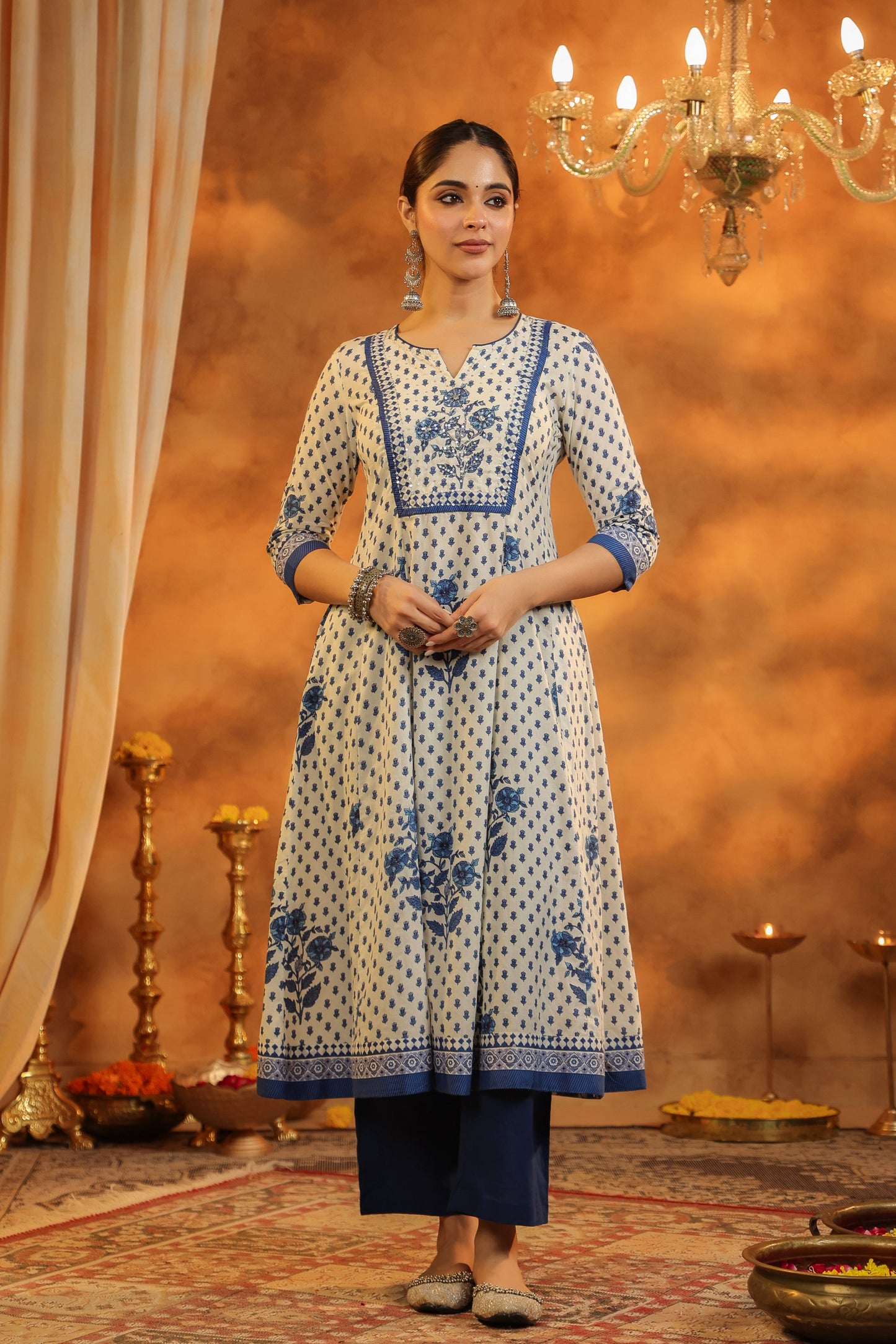 Floral Printed Pure Cotton Kurta With Trousers & Dupatta