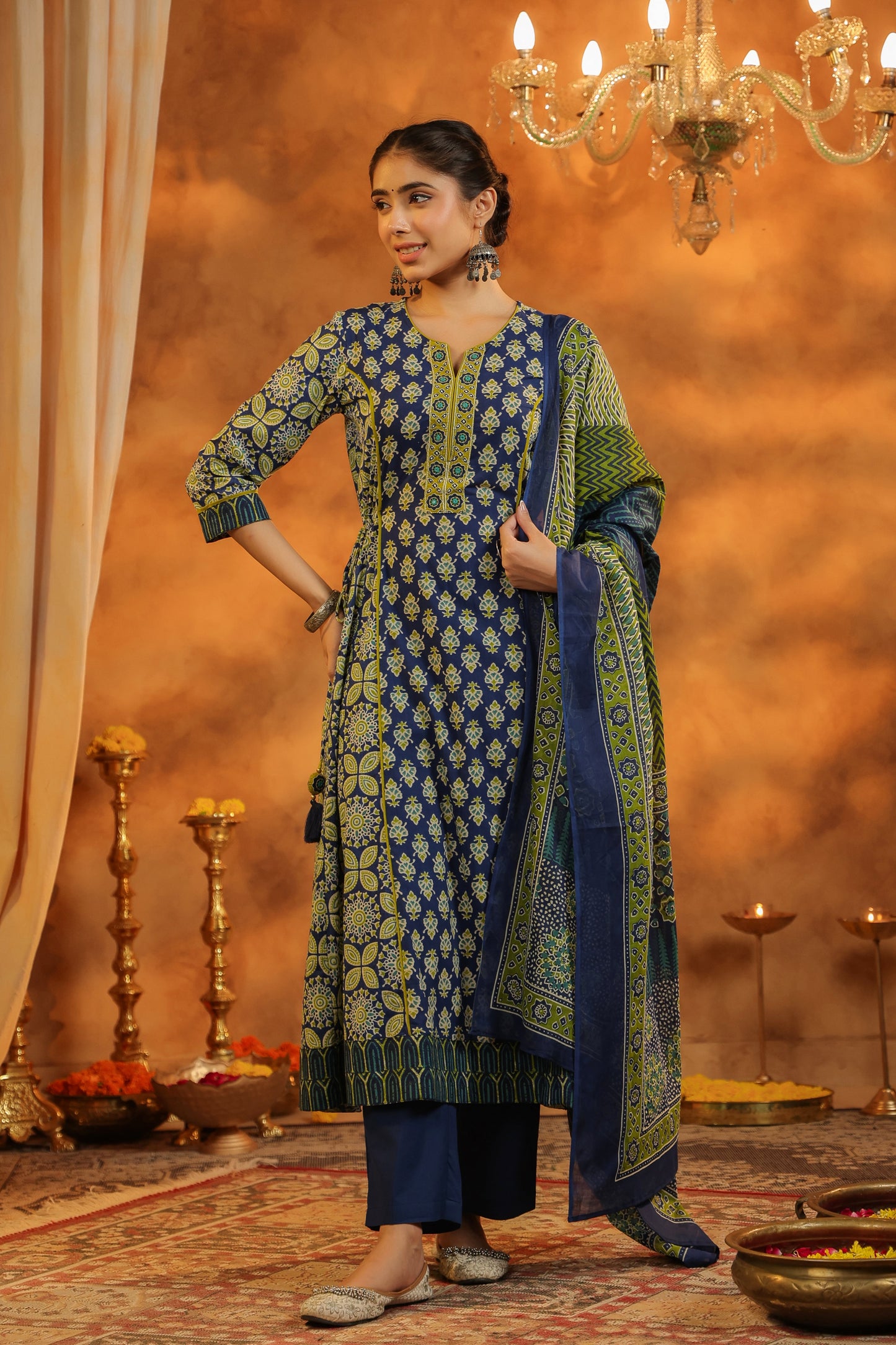 Women Ethnic Motifs Printed Regular Pure Cotton Kurta with Trousers & With Dupatta