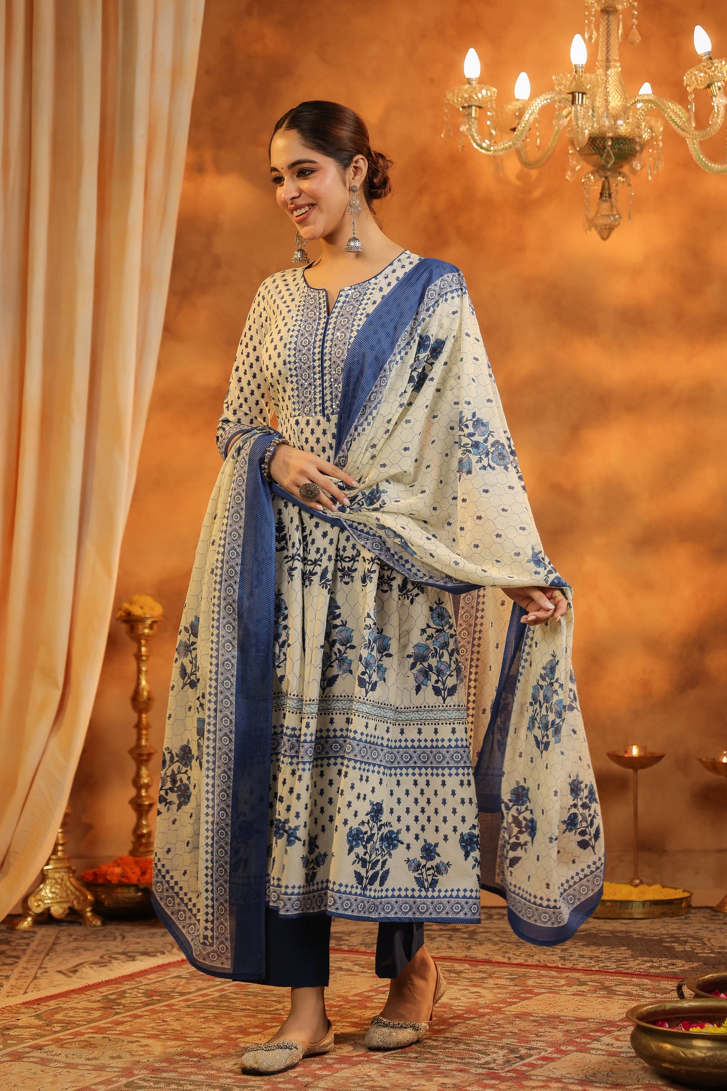 Floral Printed Pure Cotton Kurta With Trousers & Dupatta