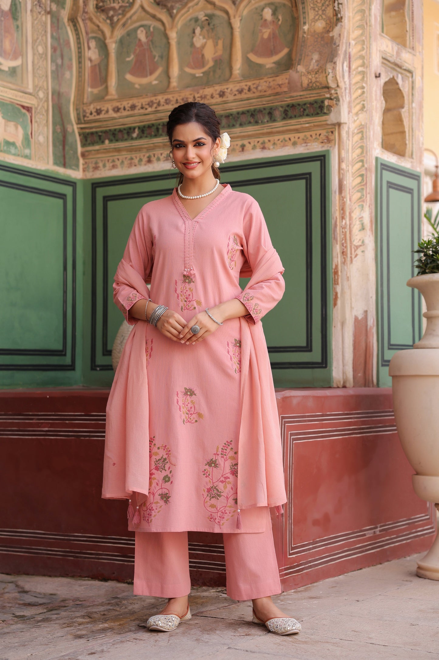 Floral Embroidered Thread Work Pure Cotton Kurta With Trousers & Dupatta