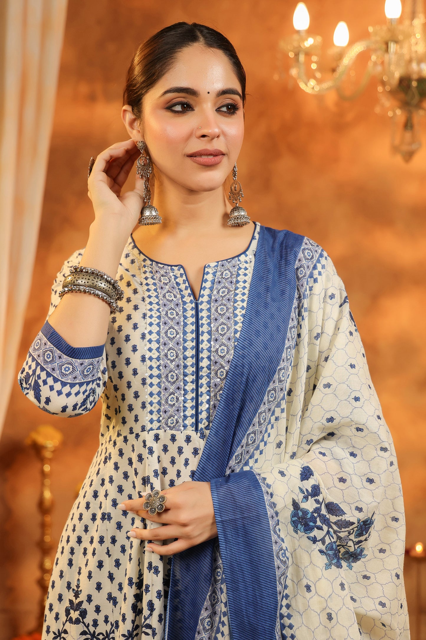 Floral Printed Pure Cotton Kurta With Trousers & Dupatta