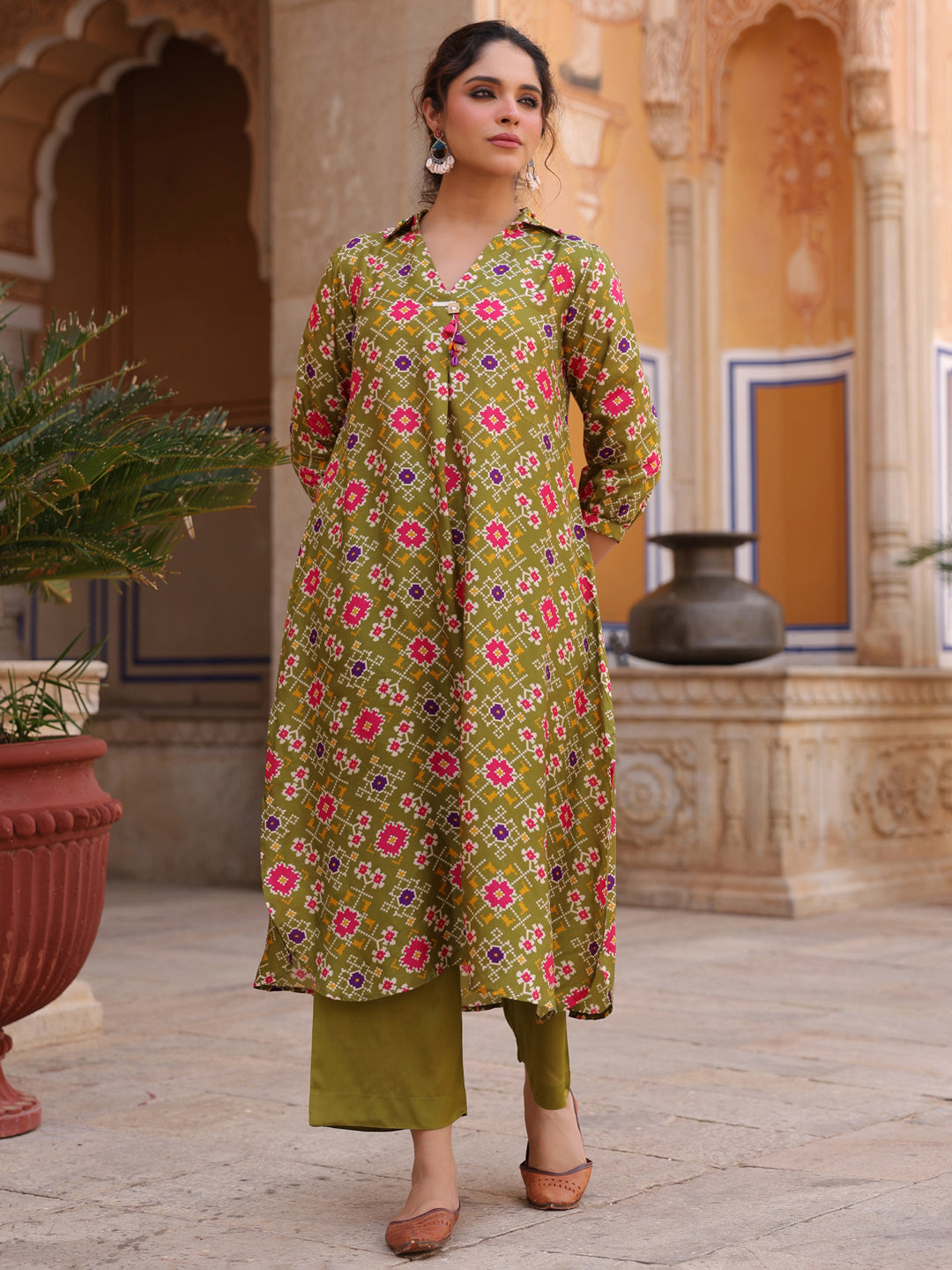 Printed V-Neck Three-Quarter Sleeves Tunic With Trouser